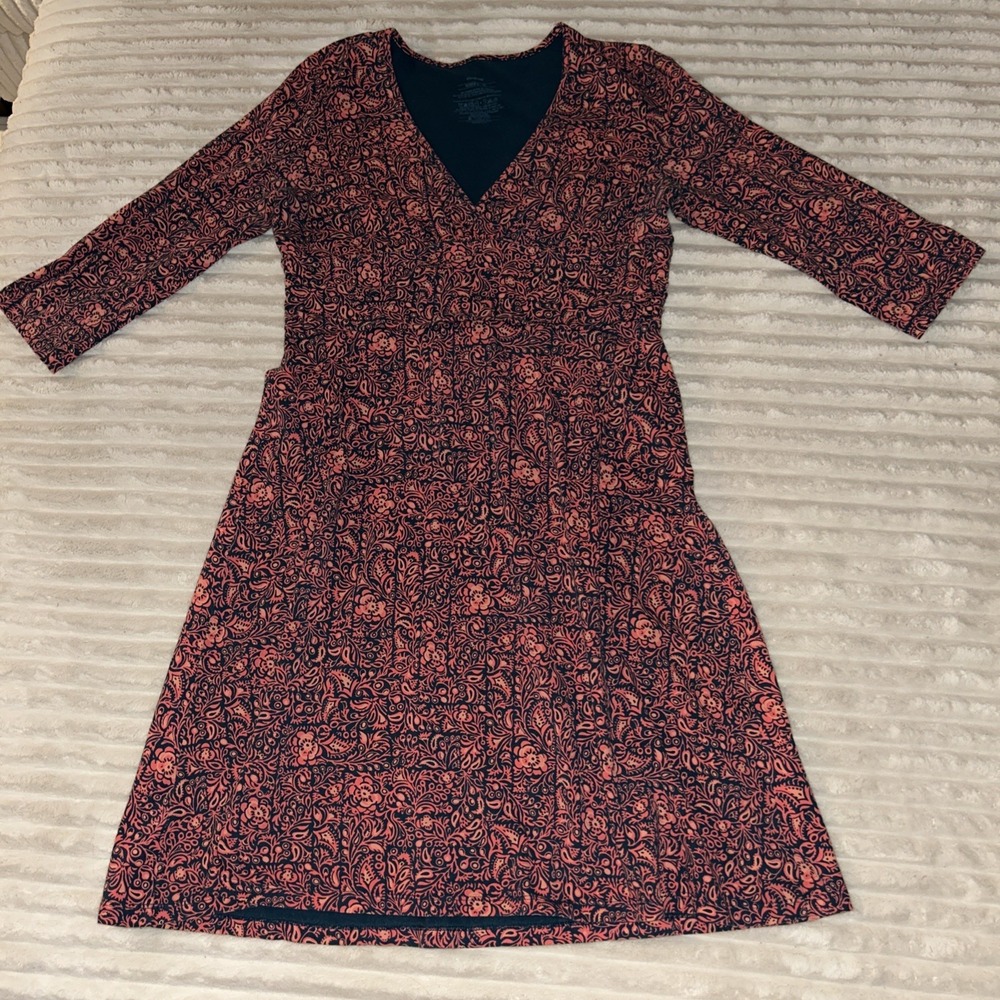 patagonia womens dress size X Large long sleeve cotton/ spandex floral paisley